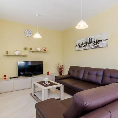 M - By Guide Dubrovnik